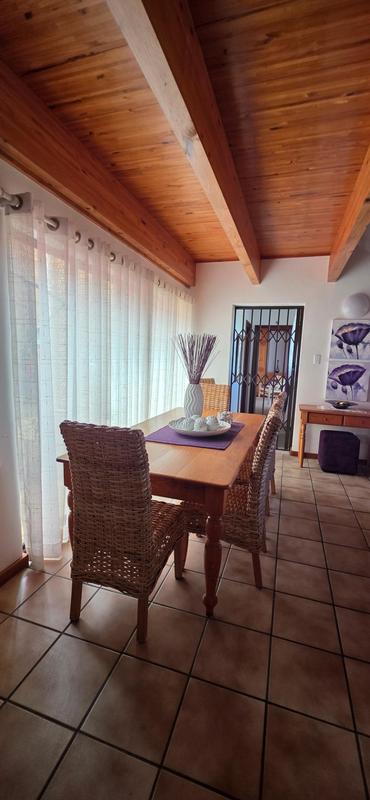 5 Bedroom Property for Sale in Glentana Western Cape